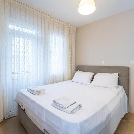 Flat With Balcony Close To Calis Beach In Fethiye 아파트 페티예